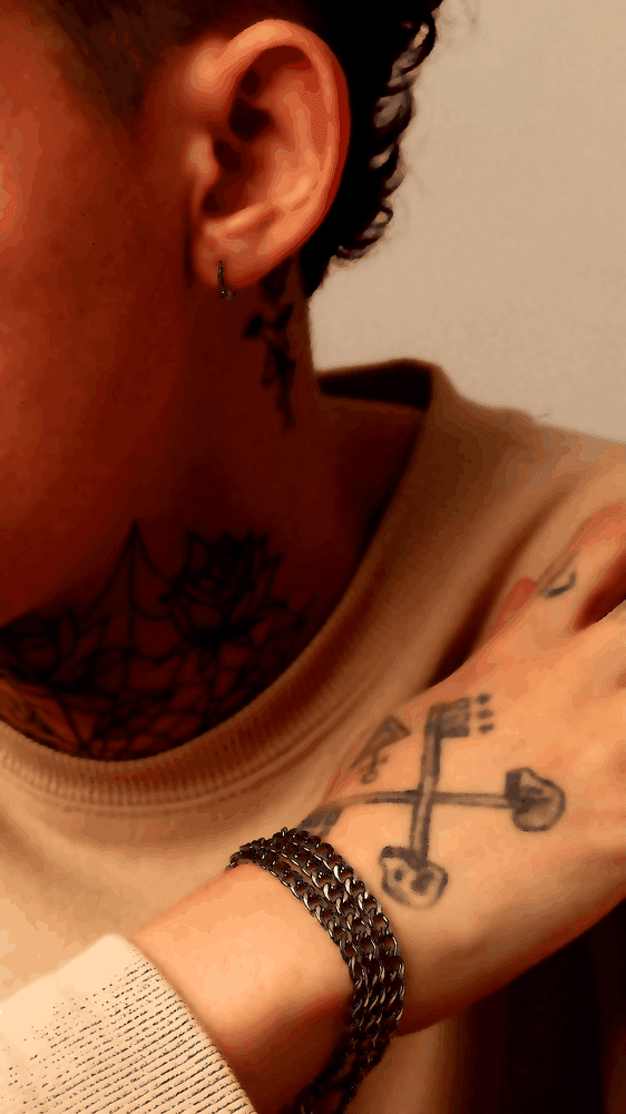 Ne parle ni futilités ni des gens