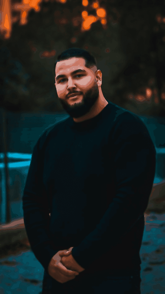 Suis le destin, joyeusement